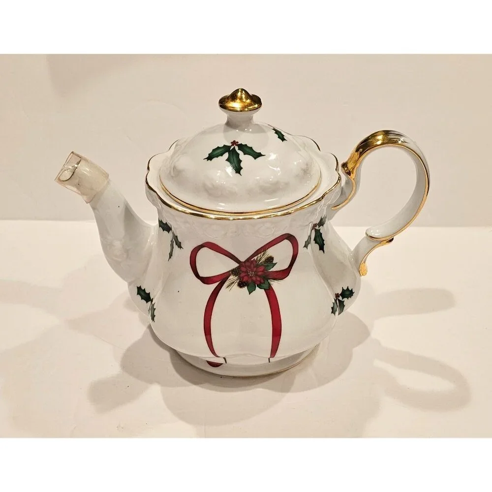 Nantucket Teapot Christmas Ribbon W/Berries Holly Gold‎